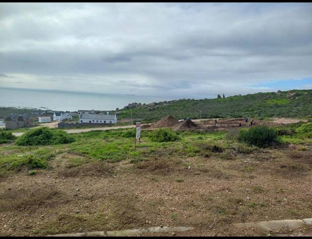 LAND FOR SALE IN DA GAMA BAY